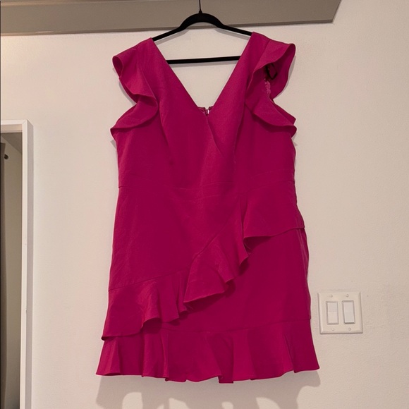 City Chic Flutter Dress in Shock Pink SZ 22 NWT - Picture 3 of 9